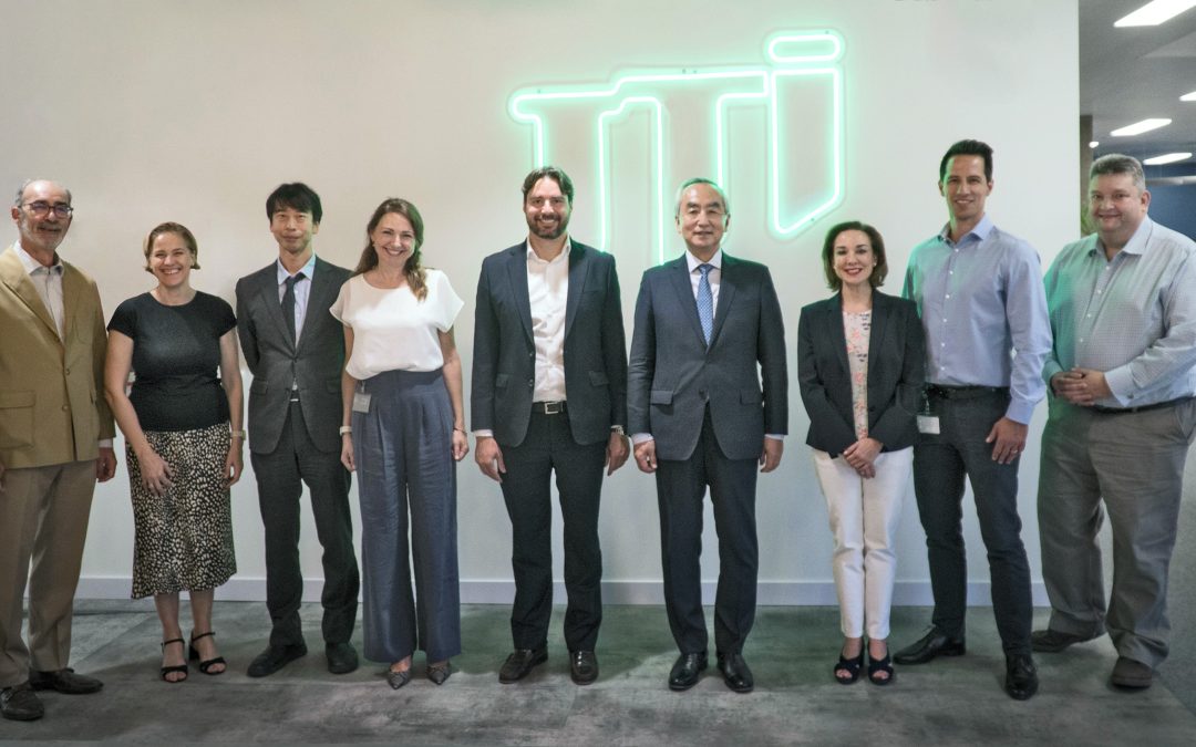 El embajador de Japón visita las nuevas oficinas de JTI en Madrid